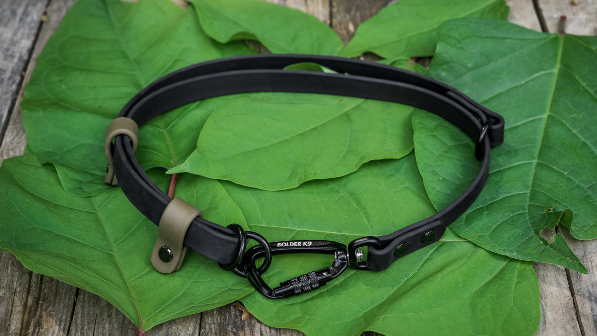 Discover the Freedom of Hands-Free Leashes: A Guide to Bolder K9’s Cross Body Leash Options