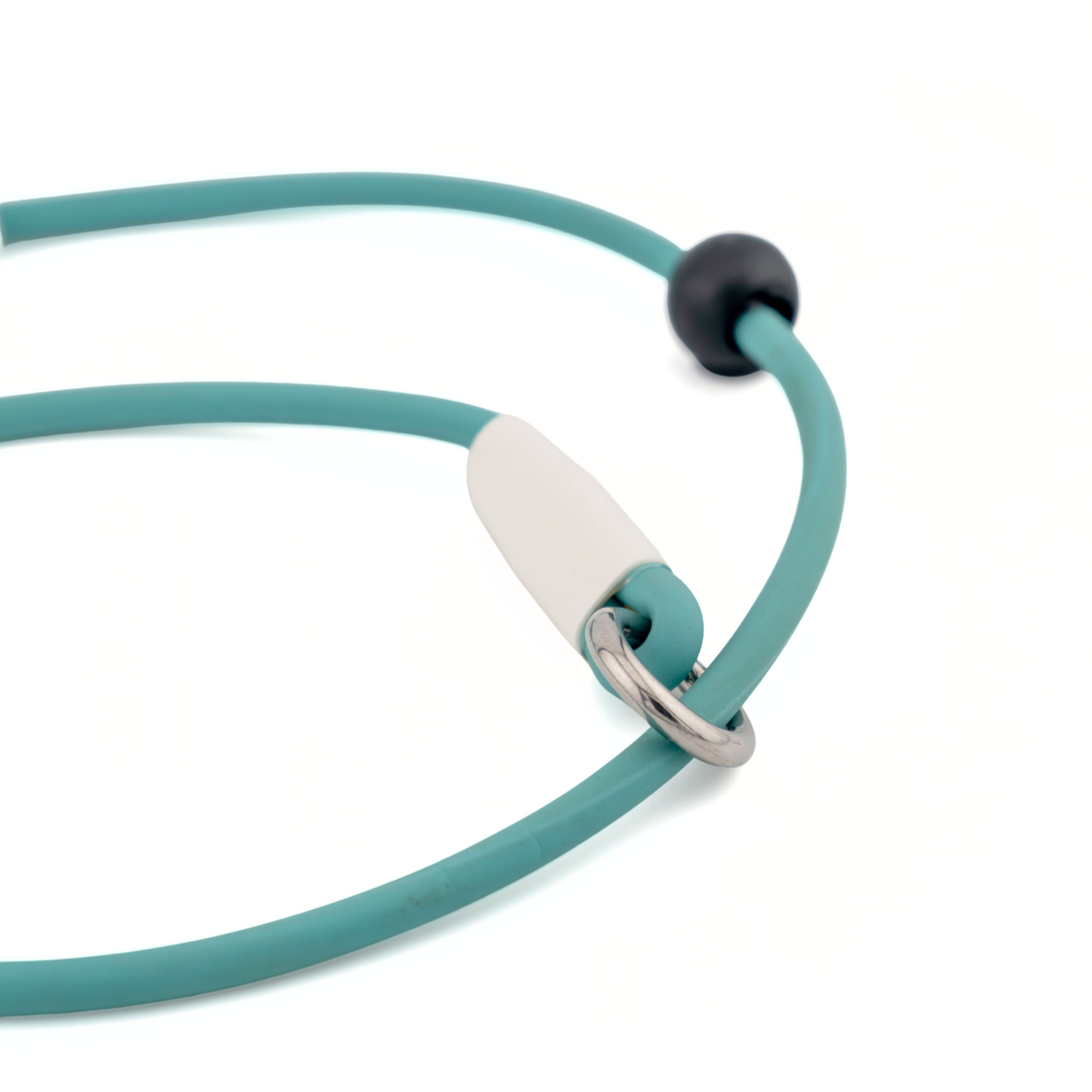 Close-up of BioThane® Rope Slip Lead Collar featuring adjustable stopper and durable materials.